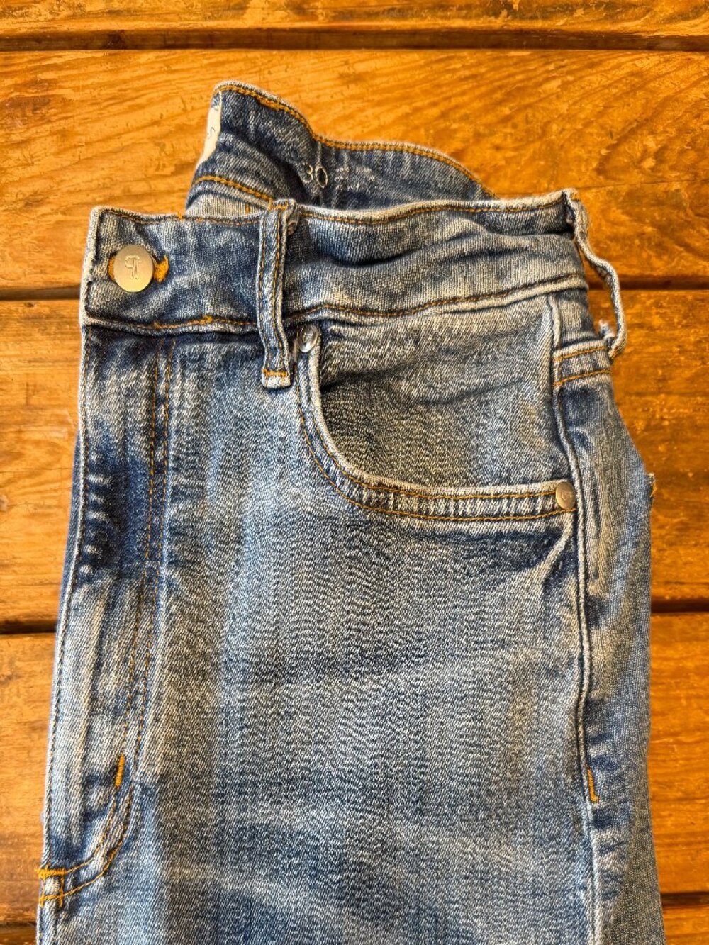 Pilcro High Rise, Rolled Cuff Jeans, size 30 - Picture 6 of 6